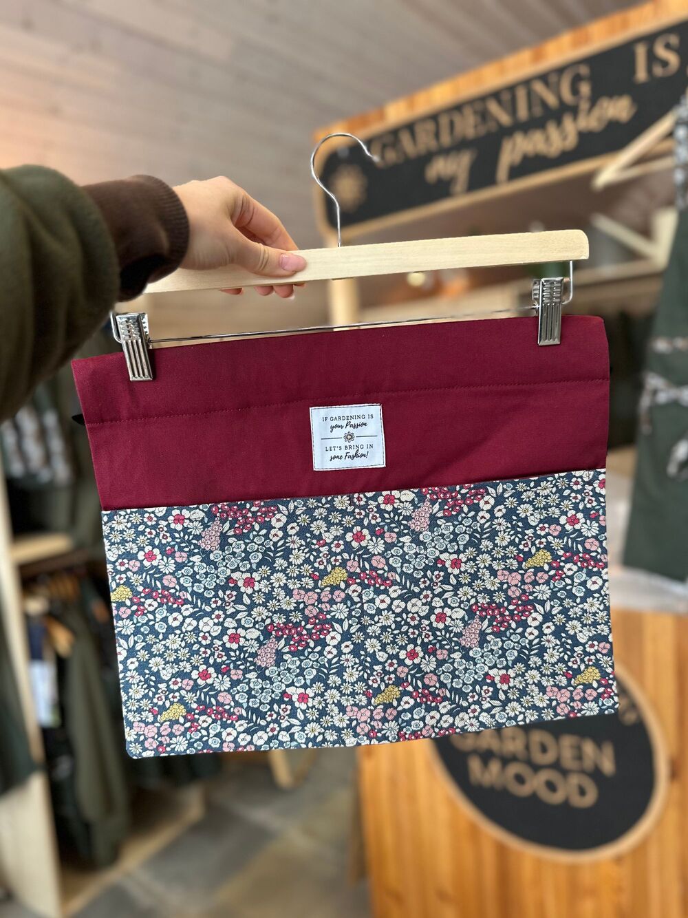 Gardening apron 