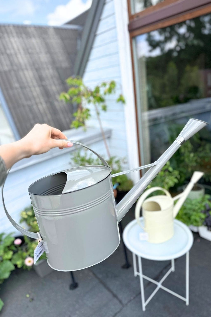 Watering can (metal, 7.7 l) - White