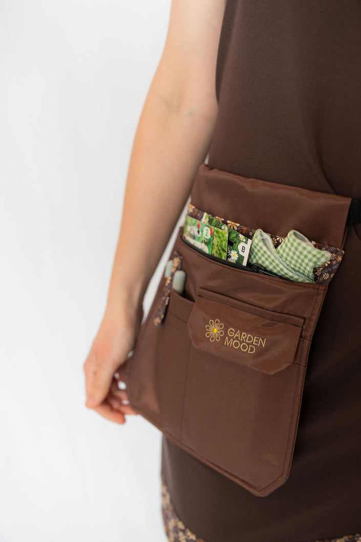 Garden tool pocket