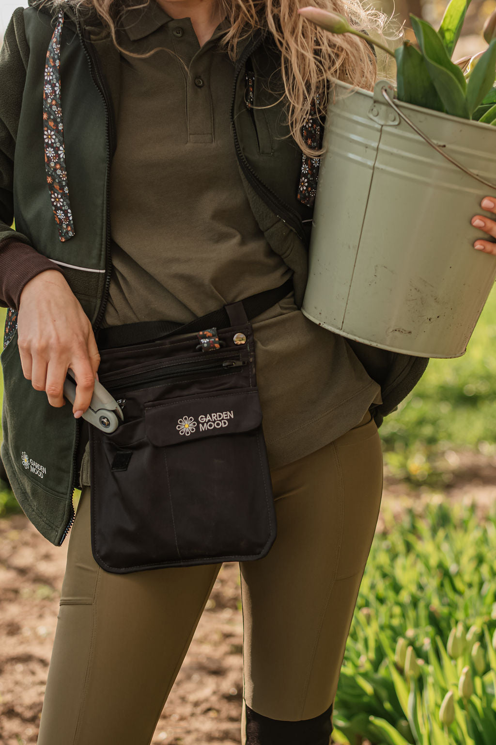 Garden tool pocket