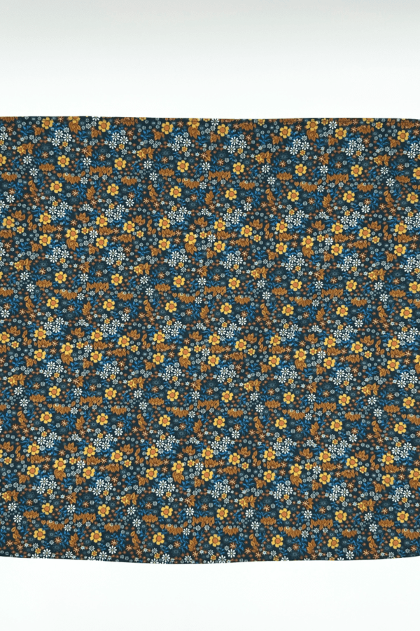 Gardeners' Daisy Scarf Created by "Garden mood" Designers
