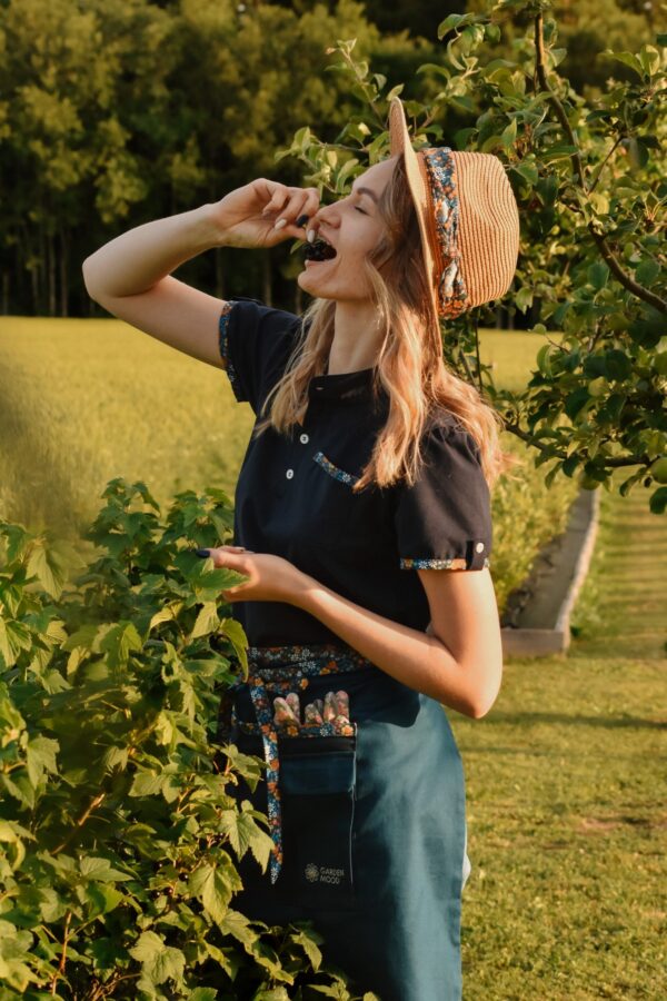 Gardener's Daisy Scarf