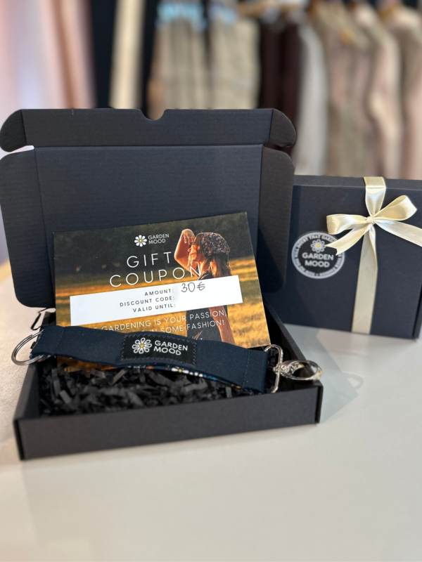 Gift coupon + small gift