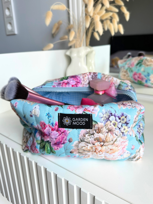 Cosmetic bag "Hydrangeas"