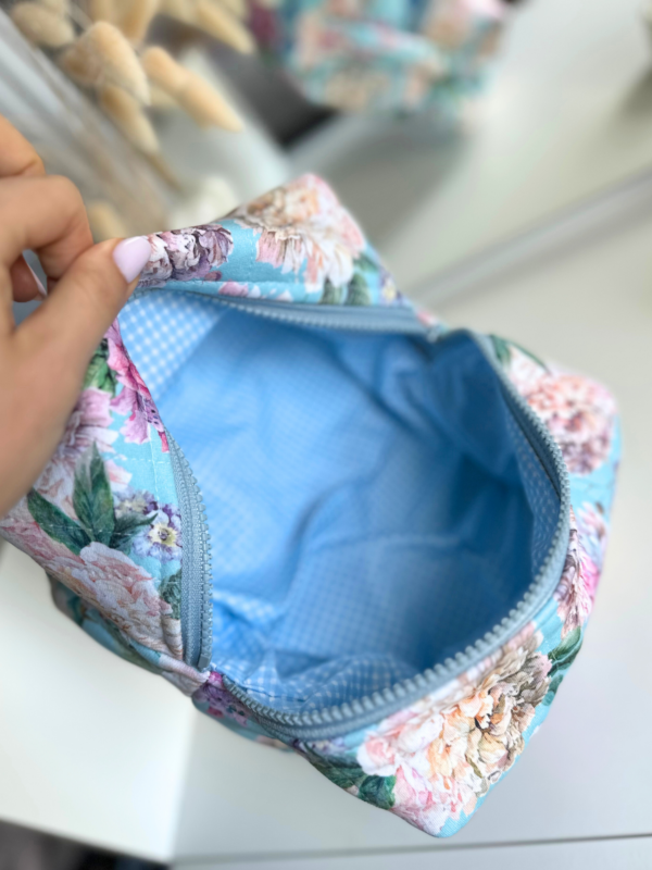 Cosmetic bag "Hydrangeas"