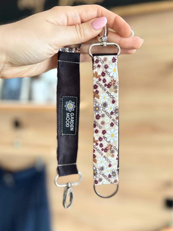 chocolate Garden Mood keychain
