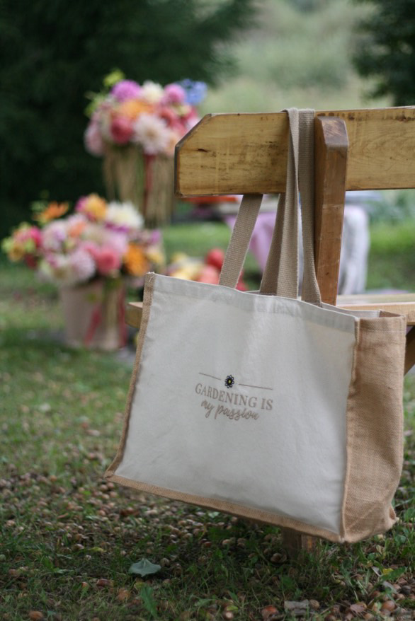 Large bag "Gardening is my passion"