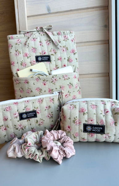 Cosmetic bags