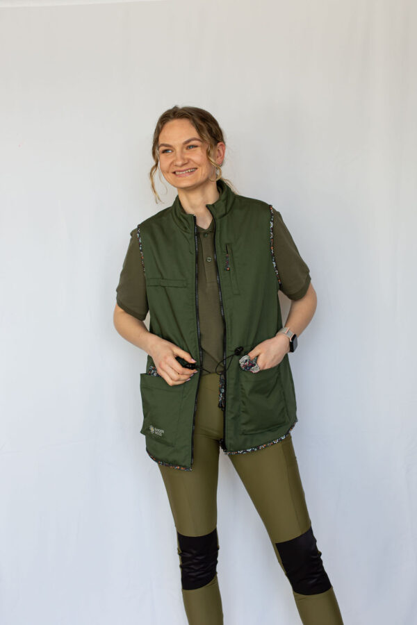 Reversible Gardeners Vest (Tool Pockets, Adjustable Waist)