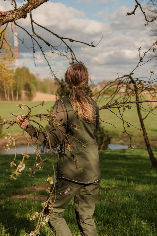 Reversible Gardeners Vest (Tool Pockets, Adjustable Waist)