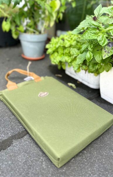 Knee mat (padding, cushion)